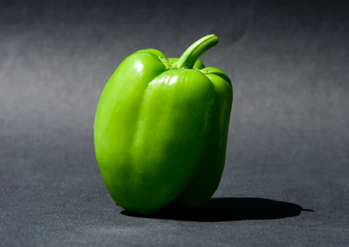 Organic Green Shimla Mirch (capsicum) 250gm - લીલા શિમલા મિર્ચ